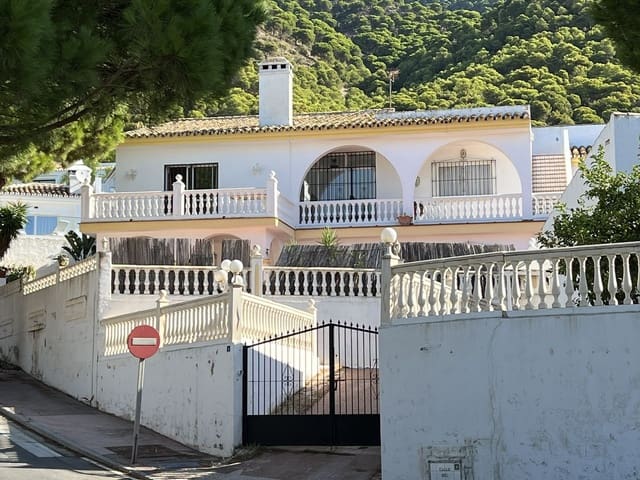 5 bedroom Villa for sale in Valtocado - La Alquería - La Atalaya, Mijas with pool garage - € 592,000 (Ref: 10125531)