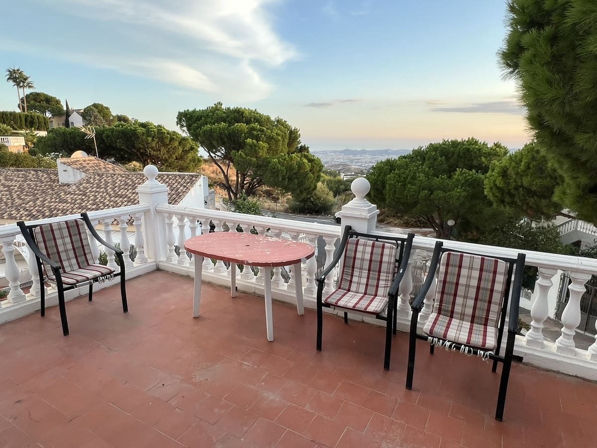 5 soverom Villa til salgs i Mijas med svømmebasseng garasje - € 592 000 (Ref: 10125531)