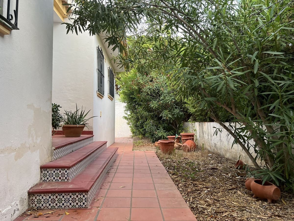 5 soverom Villa til salgs i Mijas med svømmebasseng garasje - € 592 000 (Ref: 10125531)