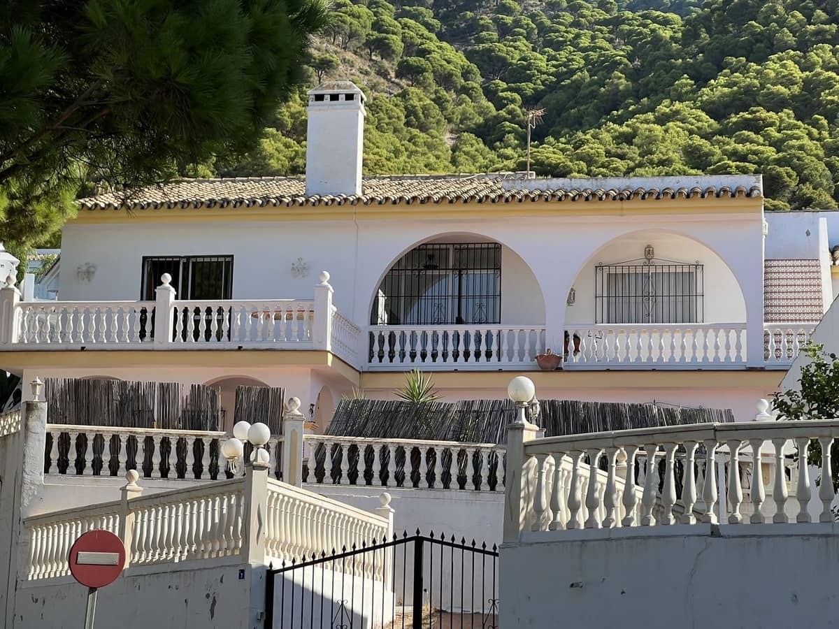 5 soverom Villa til salgs i Mijas med svømmebasseng garasje - € 592 000 (Ref: 10125531)