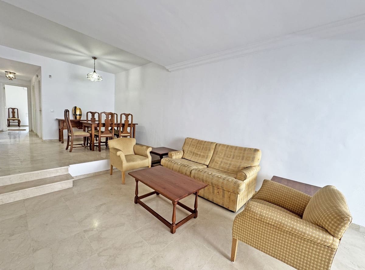 2 sovrum Lägenhet till salu i Marbella med pool garage - 349 000 € (Ref: 10125533)