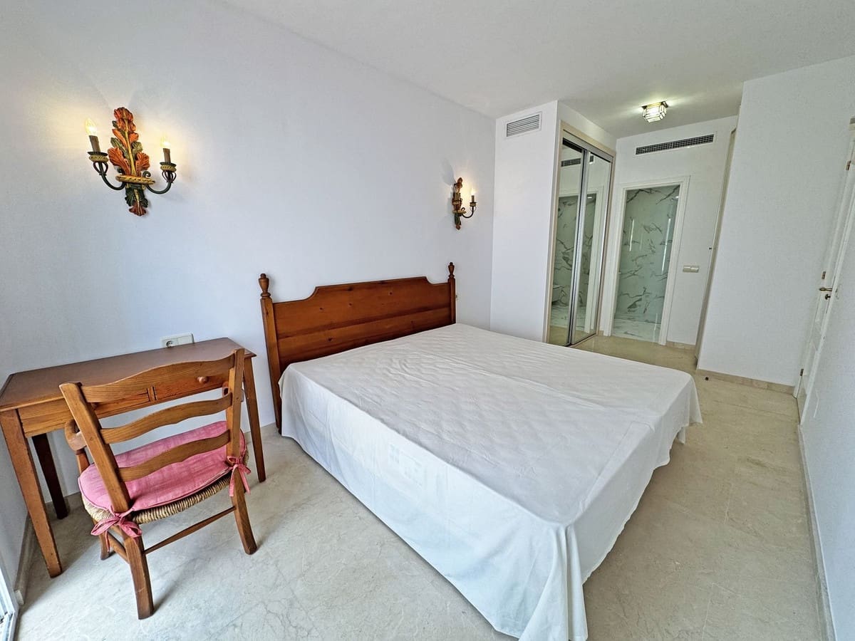 2 sovrum Lägenhet till salu i Marbella med pool garage - 349 000 € (Ref: 10125533)