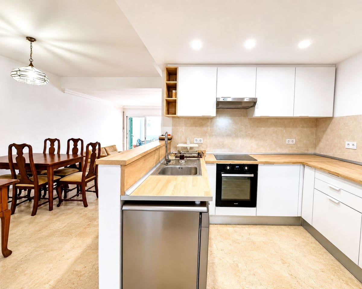 2 sovrum Lägenhet till salu i Marbella med pool garage - 349 000 € (Ref: 10125533)