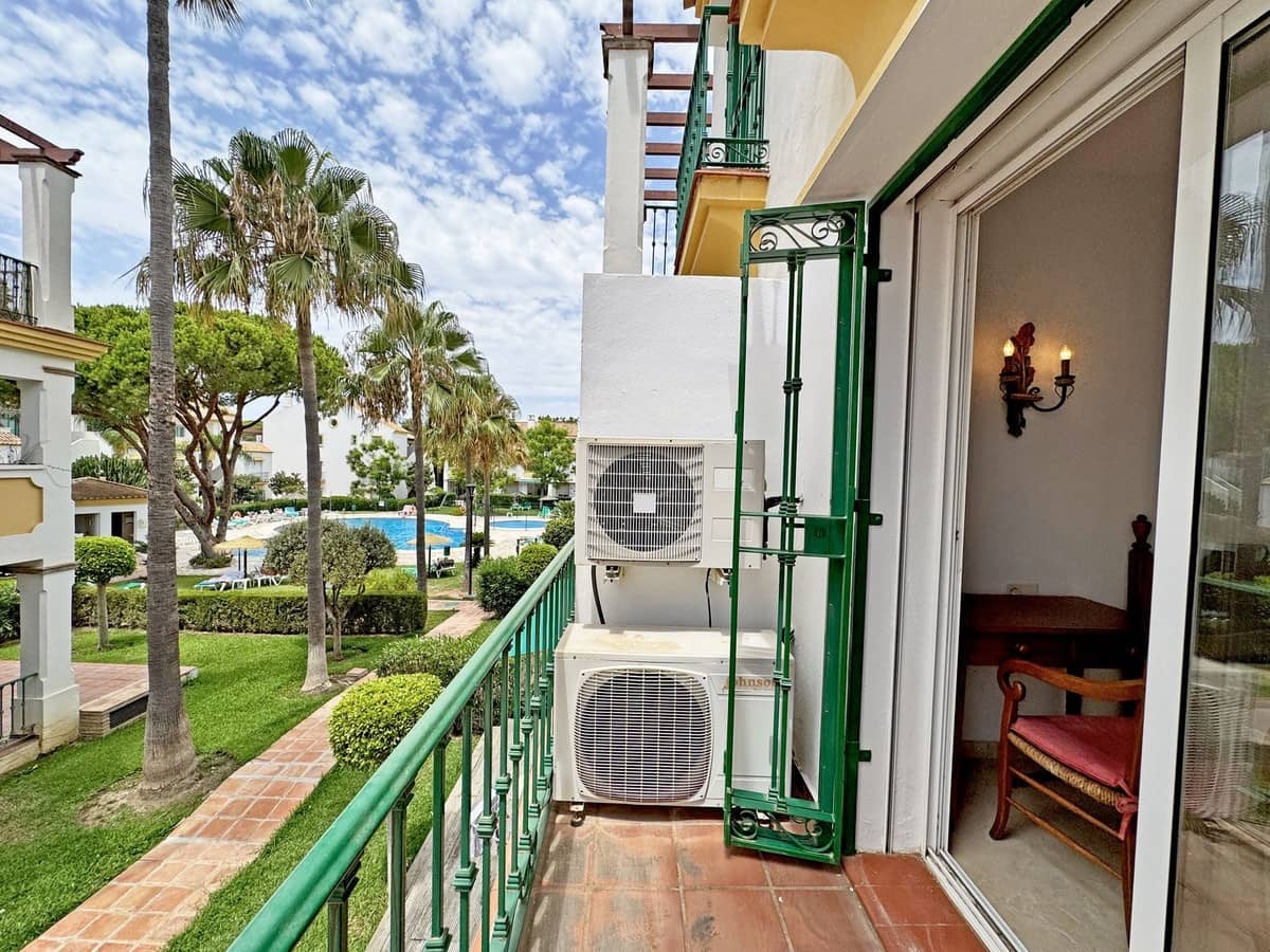 2 sovrum Lägenhet till salu i Marbella med pool garage - 349 000 € (Ref: 10125533)