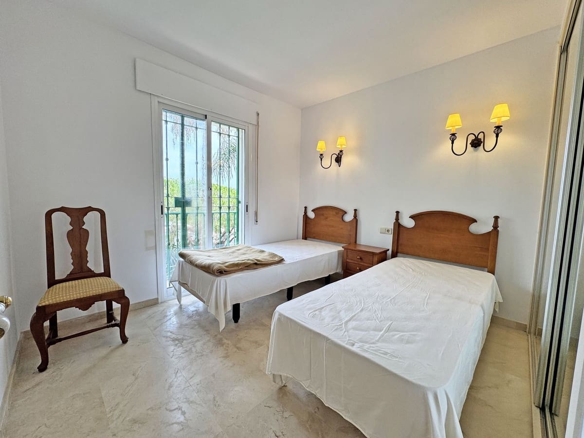 2 sovrum Lägenhet till salu i Marbella med pool garage - 349 000 € (Ref: 10125533)