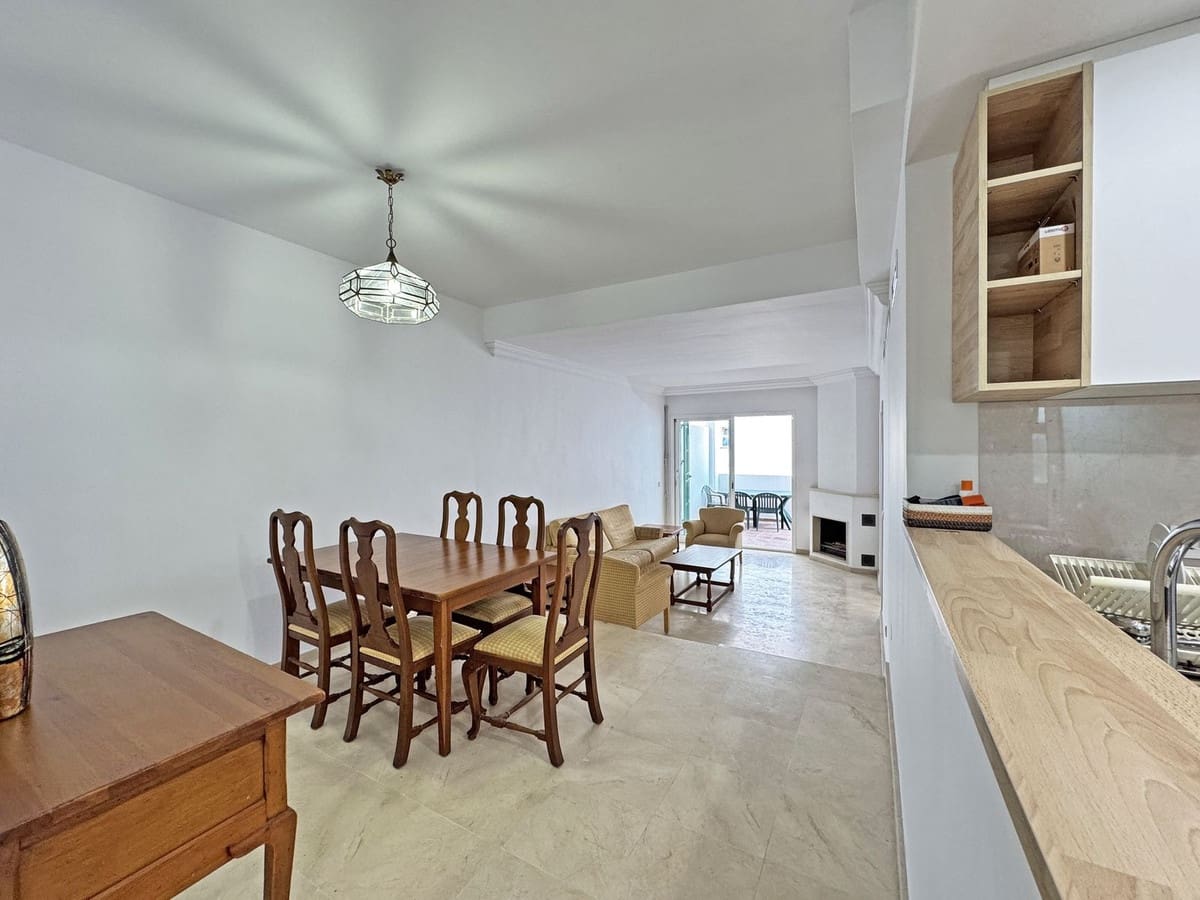 2 sovrum Lägenhet till salu i Marbella med pool garage - 349 000 € (Ref: 10125533)