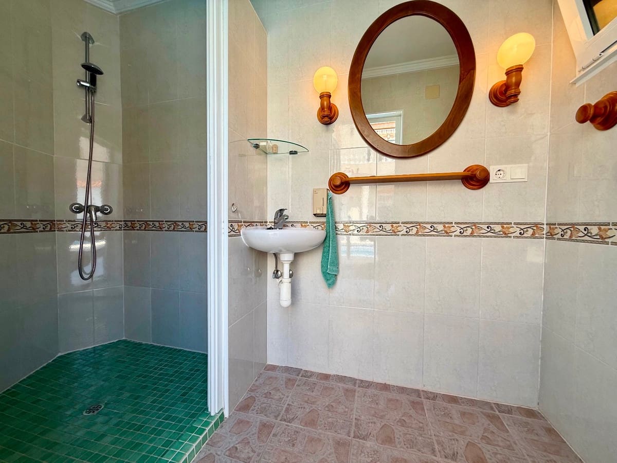 6 sovrum Villa till salu i Rojales med pool garage - 575 000 € (Ref: 10125535)