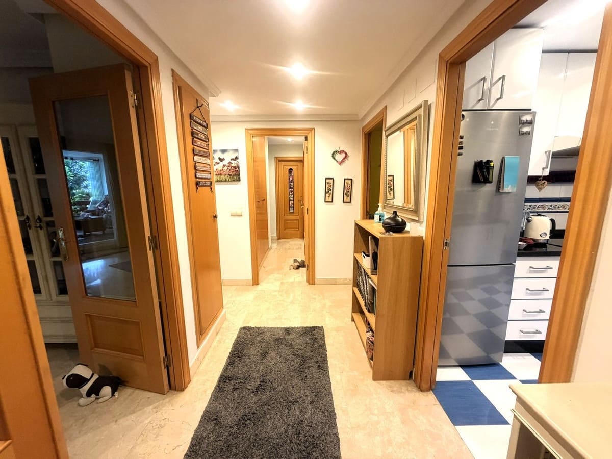 3 sovrum Lägenhet till salu i Estepona med pool garage - 445 000 € (Ref: 10125536)