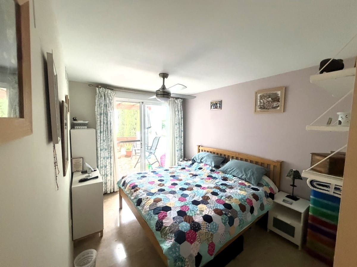 3 sovrum Lägenhet till salu i Estepona med pool garage - 445 000 € (Ref: 10125536)