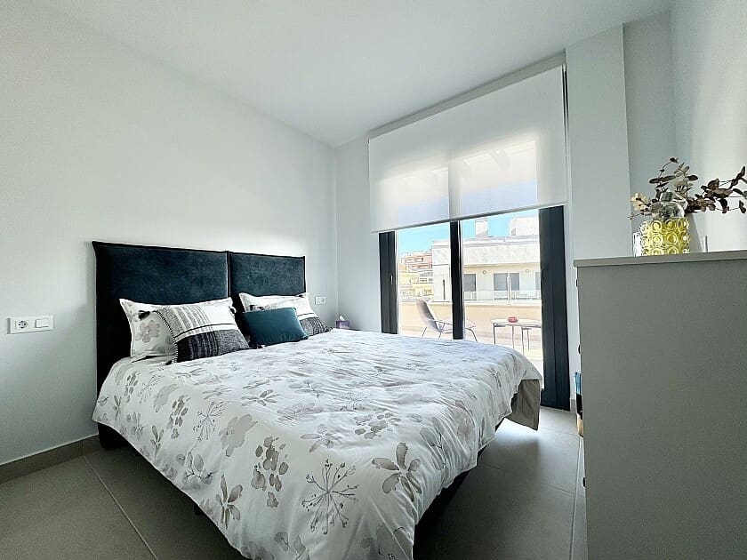 3 sypialnia Apartament na sprzedaż w Orihuela z basenem garażem - 370 000 € (Ref: 10125537)