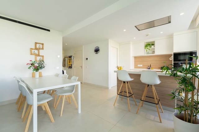 2 makuuhuone Huoneisto myytävänä paikassa Torreblanca, Fuengirola mukana uima-altaan 
autotalli - 549 000 € (Ref: 10125540)