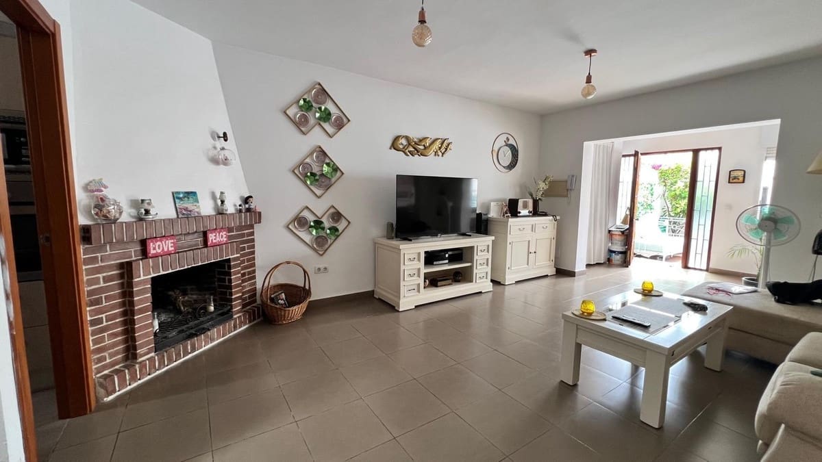 3 chambre Villa/Maison à vendre à Benalmadena Costa avec garage - 599 000 € (Ref: 10125550)