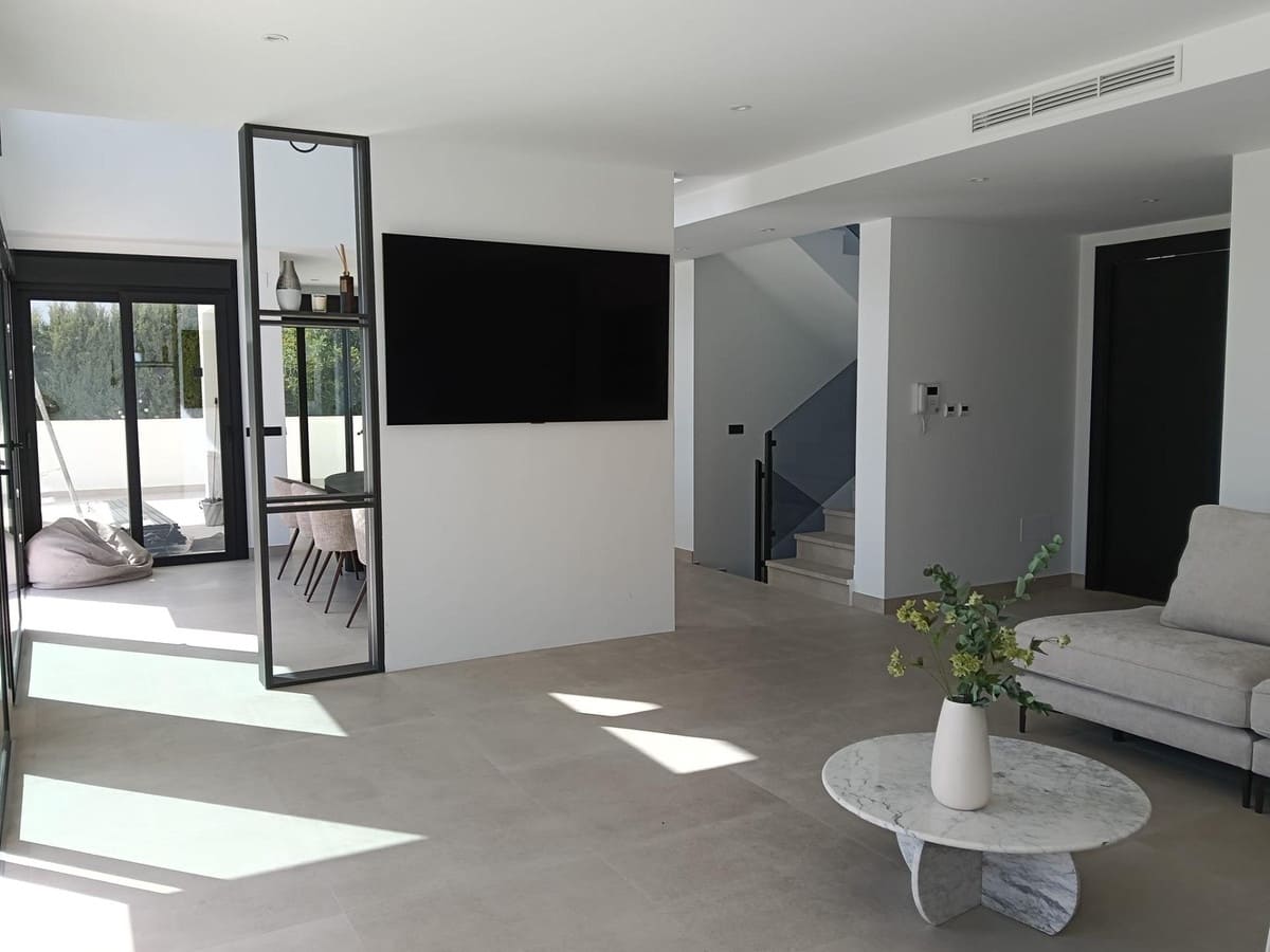 3 chambre Villa/Maison à vendre à Riviera del Sol avec piscine garage - 1 750 000 € (Ref: 10125551)