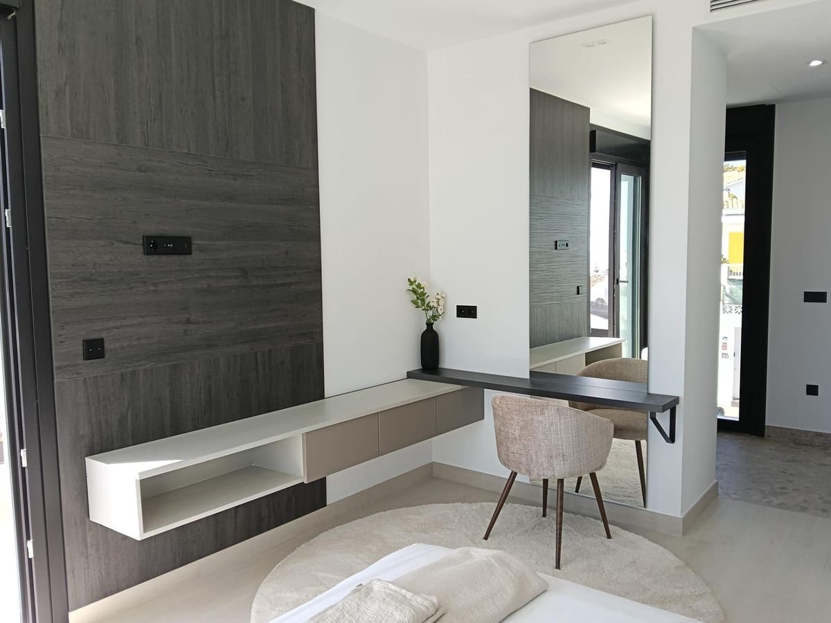 3 chambre Villa/Maison à vendre à Riviera del Sol avec piscine garage - 1 750 000 € (Ref: 10125551)