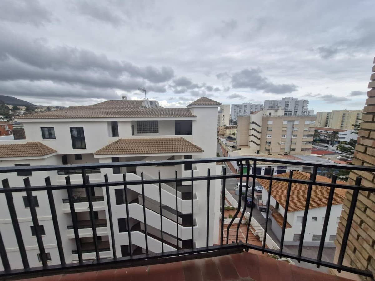 Apartamento para venda em Benalmadena Costa com piscina - 170 000 € (Ref: 10125578)