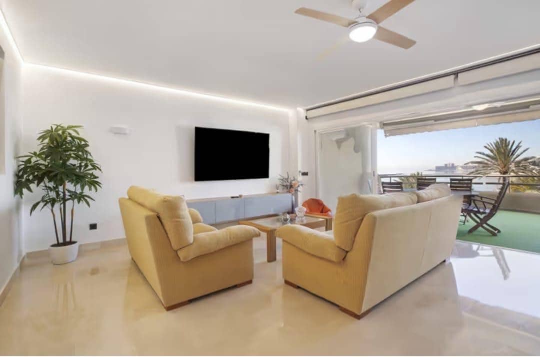 Apartamento de 3 habitaciones en Benalmádena en venta con piscina garaje - 1.850.000 € (Ref: 10125583)
