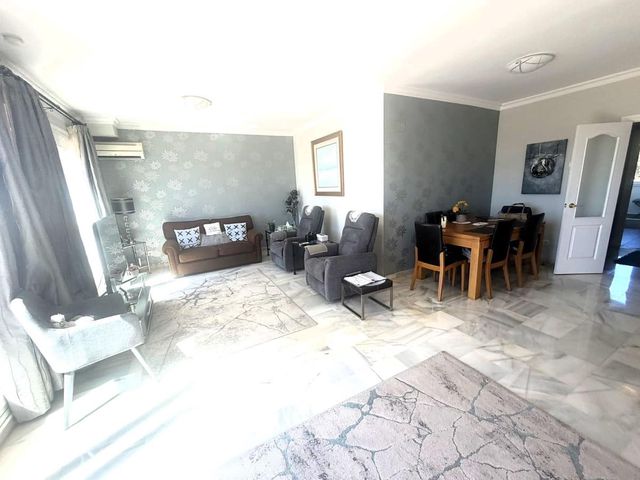 3 camera da letto Appartamento in vendita in El Paraiso, Estepona con piscina - 469.500 € (Rif: 10125587)