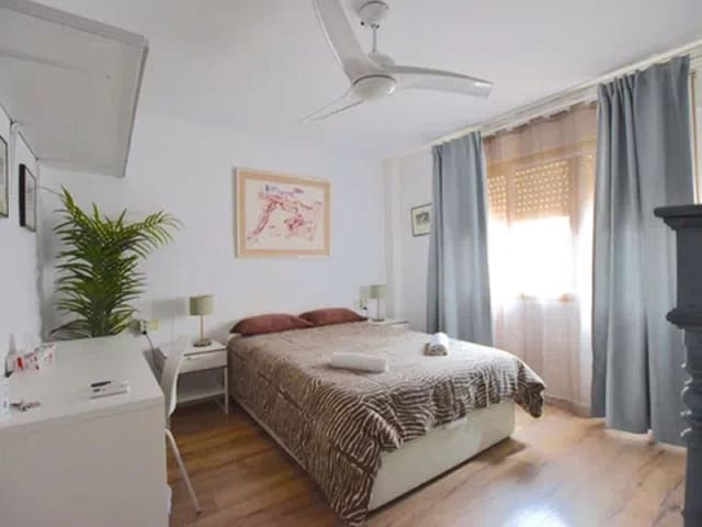3 sypialnia Apartament na sprzedaż w La Trinidad, Miasto Málaga z basenem garażem - 457 500 € (Ref: 10125595)