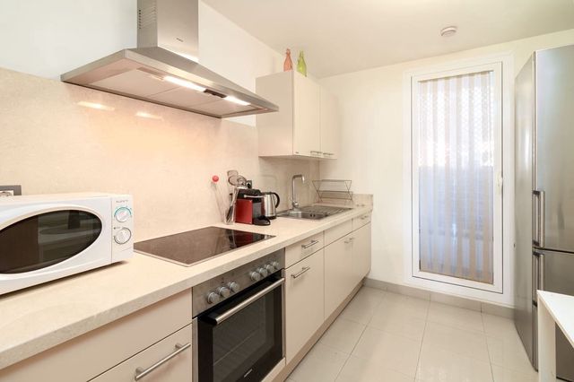 2 quarto Apartamento para venda em El Paraiso, Estepona com piscina garagem - 430 000 € (Ref: 10125596)