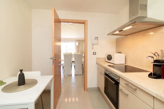 2 quarto Apartamento para venda em El Paraiso, Estepona com piscina garagem - 430 000 € (Ref: 10125596)