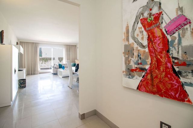 2 quarto Apartamento para venda em El Paraiso, Estepona com piscina garagem - 430 000 € (Ref: 10125596)