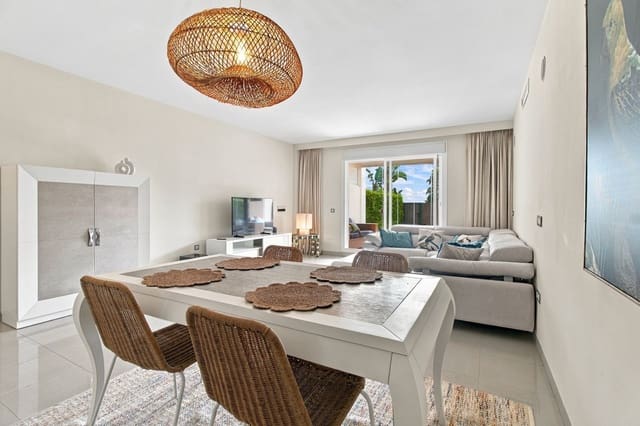 2 soverom Leilighet til salgs i El Paraiso, Estepona med svømmebasseng garasje - € 430 000 (Ref: 10125596)