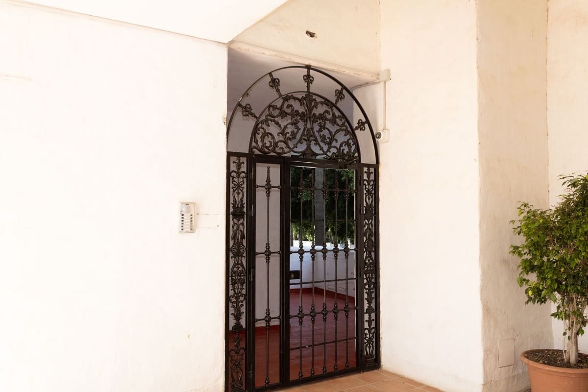 2 sovrum Lägenhet till salu i Marbella - 540 000 € (Ref: 10125610)