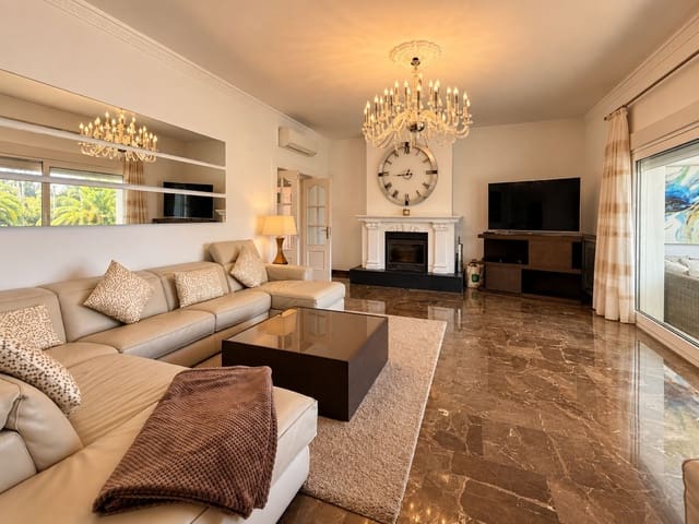 5 bedroom Villa for sale in El Paraiso, Estepona with pool garage - € 1,900,000 (Ref: 10125614)