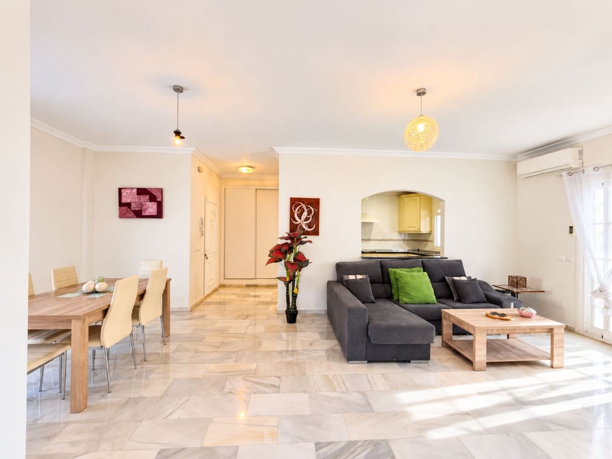 2 quarto Apartamento para venda em Estepona com piscina garagem - 329 000 € (Ref: 10125616)