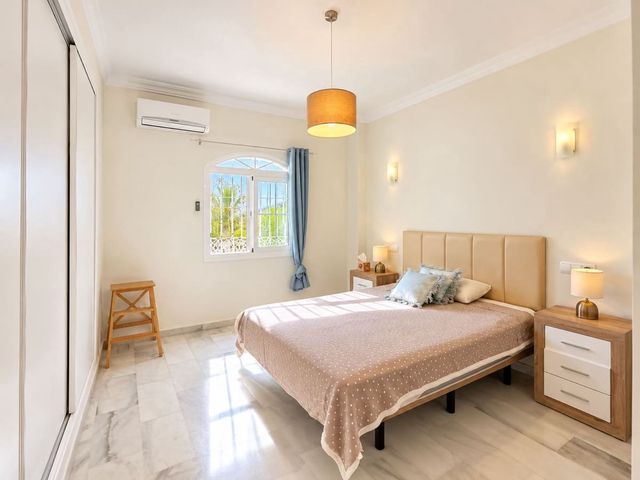 2 quarto Apartamento para venda em Atalaya-Isdabe, Estepona com piscina garagem - 329 000 € (Ref: 10125616)