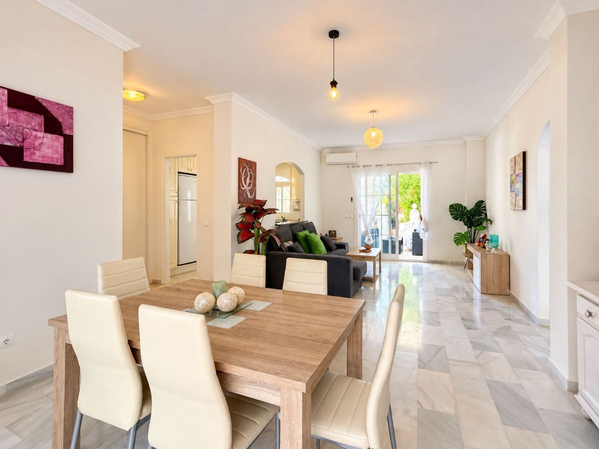 2 quarto Apartamento para venda em Estepona com piscina garagem - 329 000 € (Ref: 10125616)