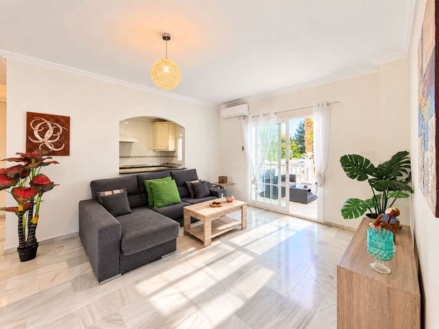 2 quarto Apartamento para venda em Atalaya-Isdabe, Estepona com piscina garagem - 329 000 € (Ref: 10125616)