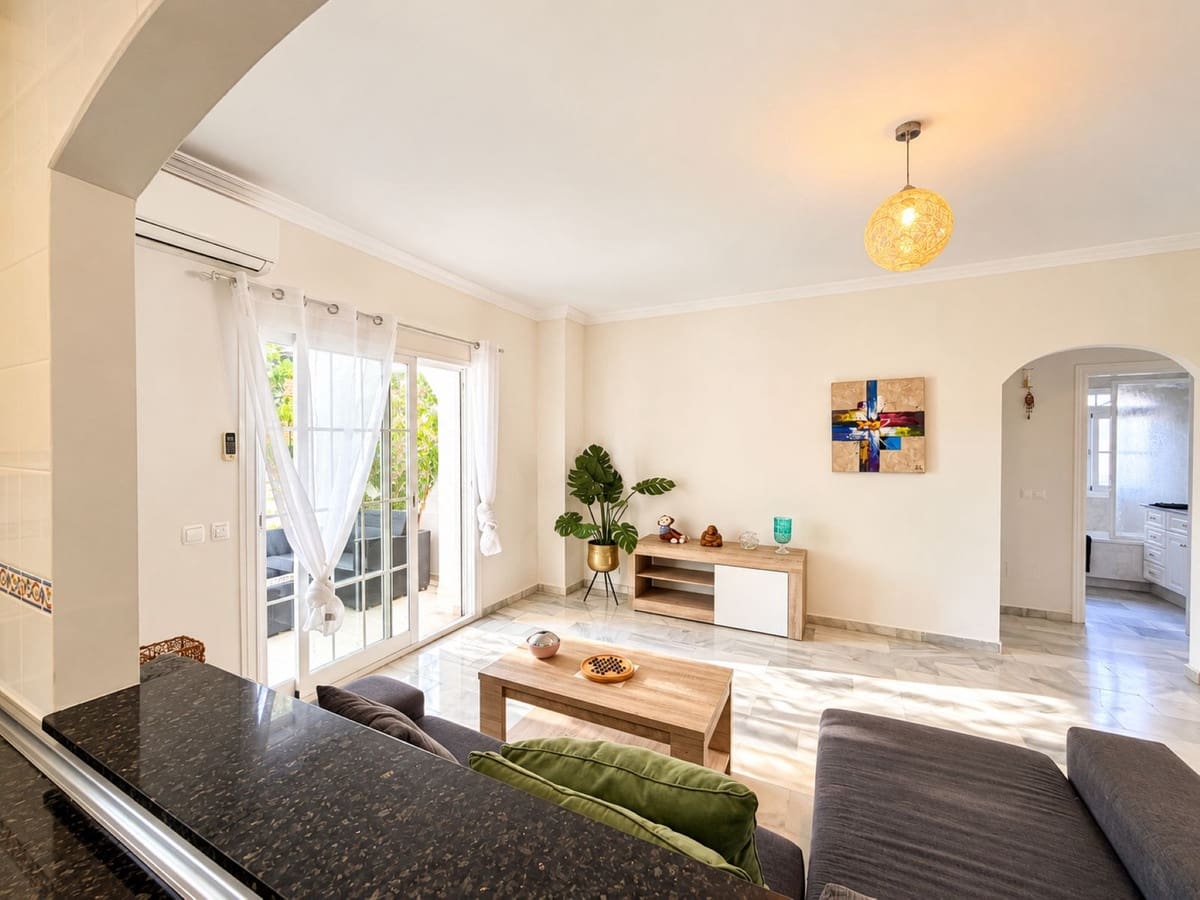 2 quarto Apartamento para venda em Estepona com piscina garagem - 329 000 € (Ref: 10125616)