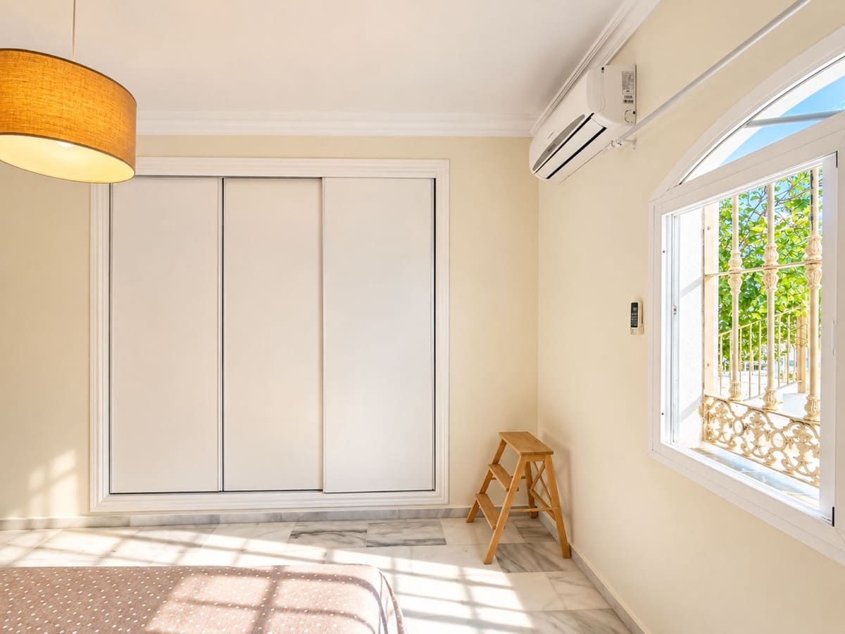 2 quarto Apartamento para venda em Estepona com piscina garagem - 329 000 € (Ref: 10125616)