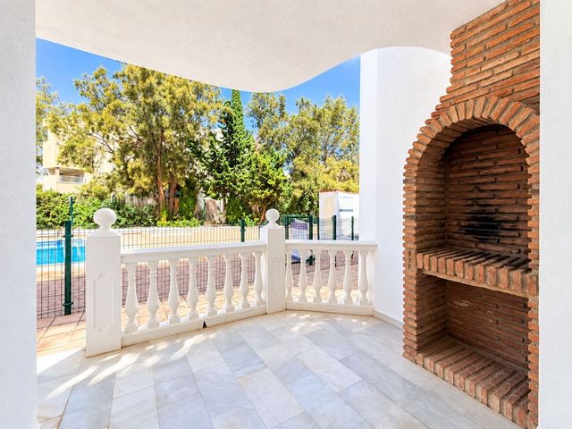 2 quarto Apartamento para venda em Atalaya-Isdabe, Estepona com piscina garagem - 329 000 € (Ref: 10125616)