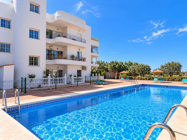 2 quarto Apartamento para venda em Atalaya-Isdabe, Estepona com piscina garagem - 329 000 € (Ref: 10125616)