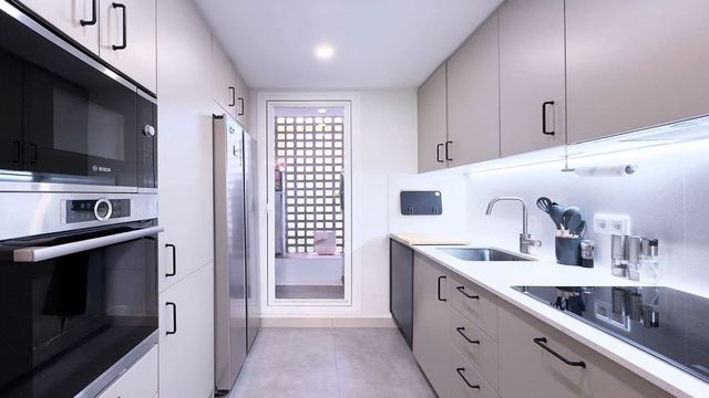 2 quarto Apartamento para venda em El Paraiso, Estepona com piscina garagem - 445 000 € (Ref: 10125621)