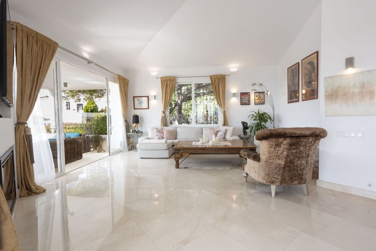 5 Zimmer Villa zu verkaufen in Marbella mit Pool Garage - 3.100.000 € (Ref: 10125636)