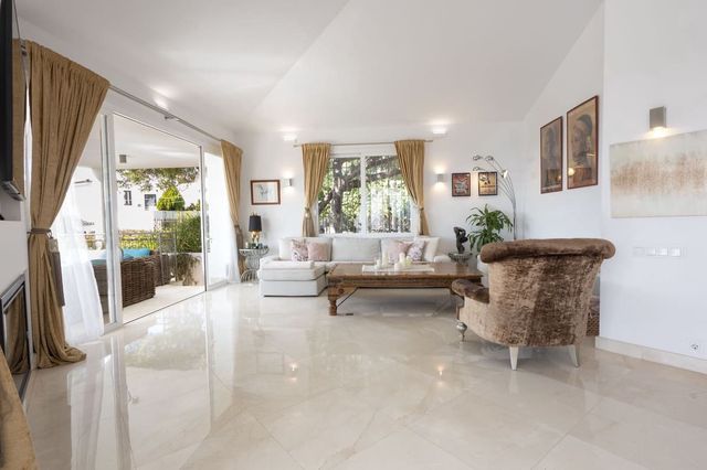 5 Zimmer Villa zu verkaufen in Huerta Belón - Calvario, Marbella mit Pool Garage - 3.100.000 € (Ref: 10125636)