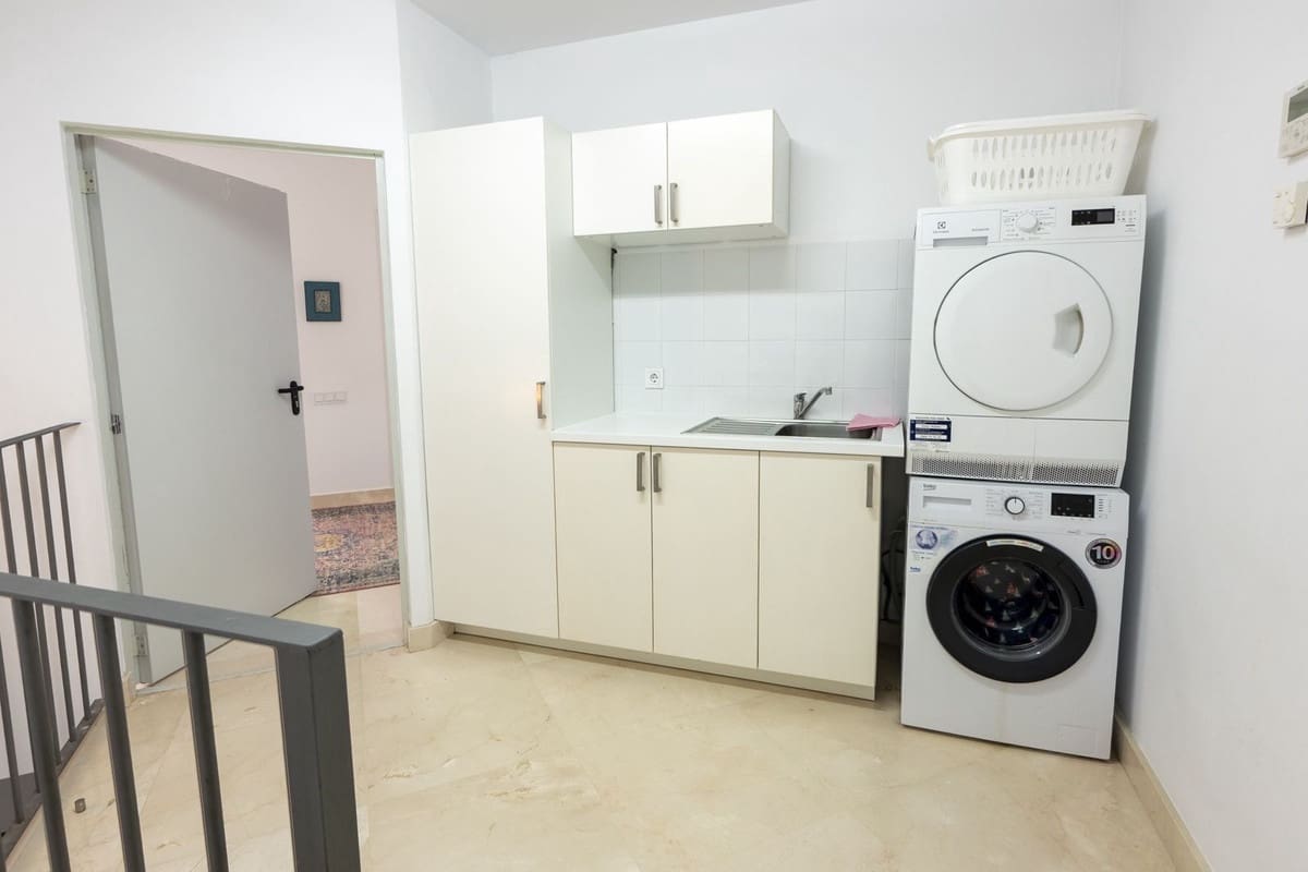 5 Zimmer Villa zu verkaufen in Marbella mit Pool Garage - 3.100.000 € (Ref: 10125636)