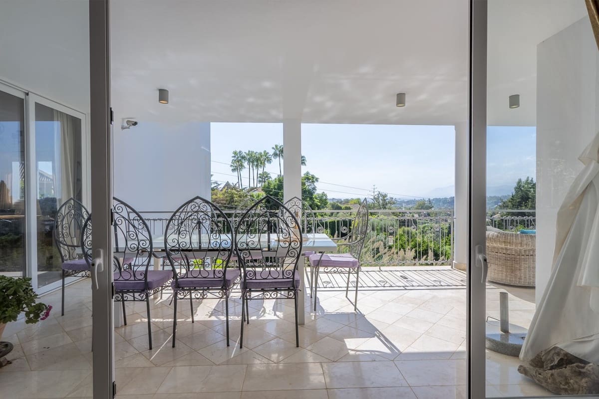 5 Zimmer Villa zu verkaufen in Marbella mit Pool Garage - 3.100.000 € (Ref: 10125636)
