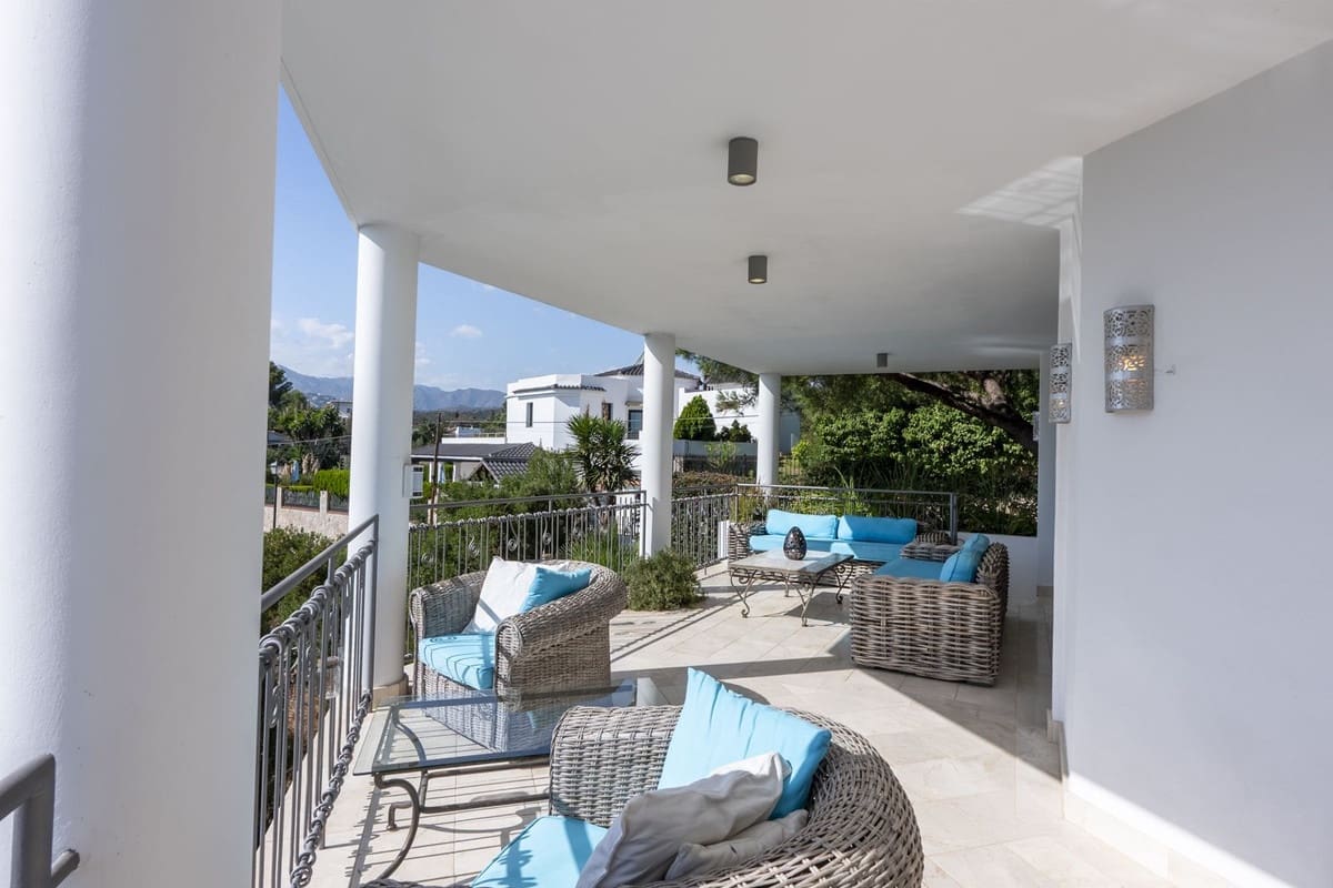5 Zimmer Villa zu verkaufen in Marbella mit Pool Garage - 3.100.000 € (Ref: 10125636)