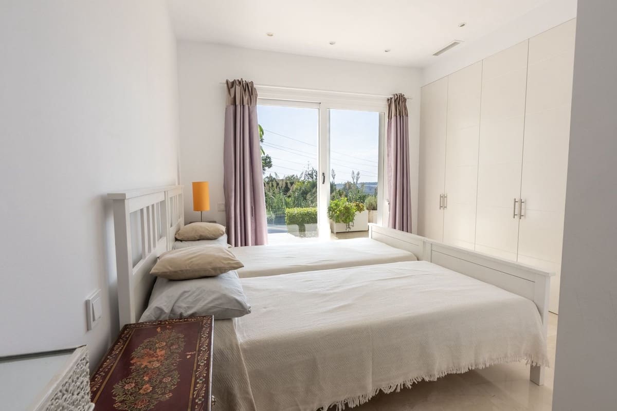 5 Zimmer Villa zu verkaufen in Marbella mit Pool Garage - 3.100.000 € (Ref: 10125636)