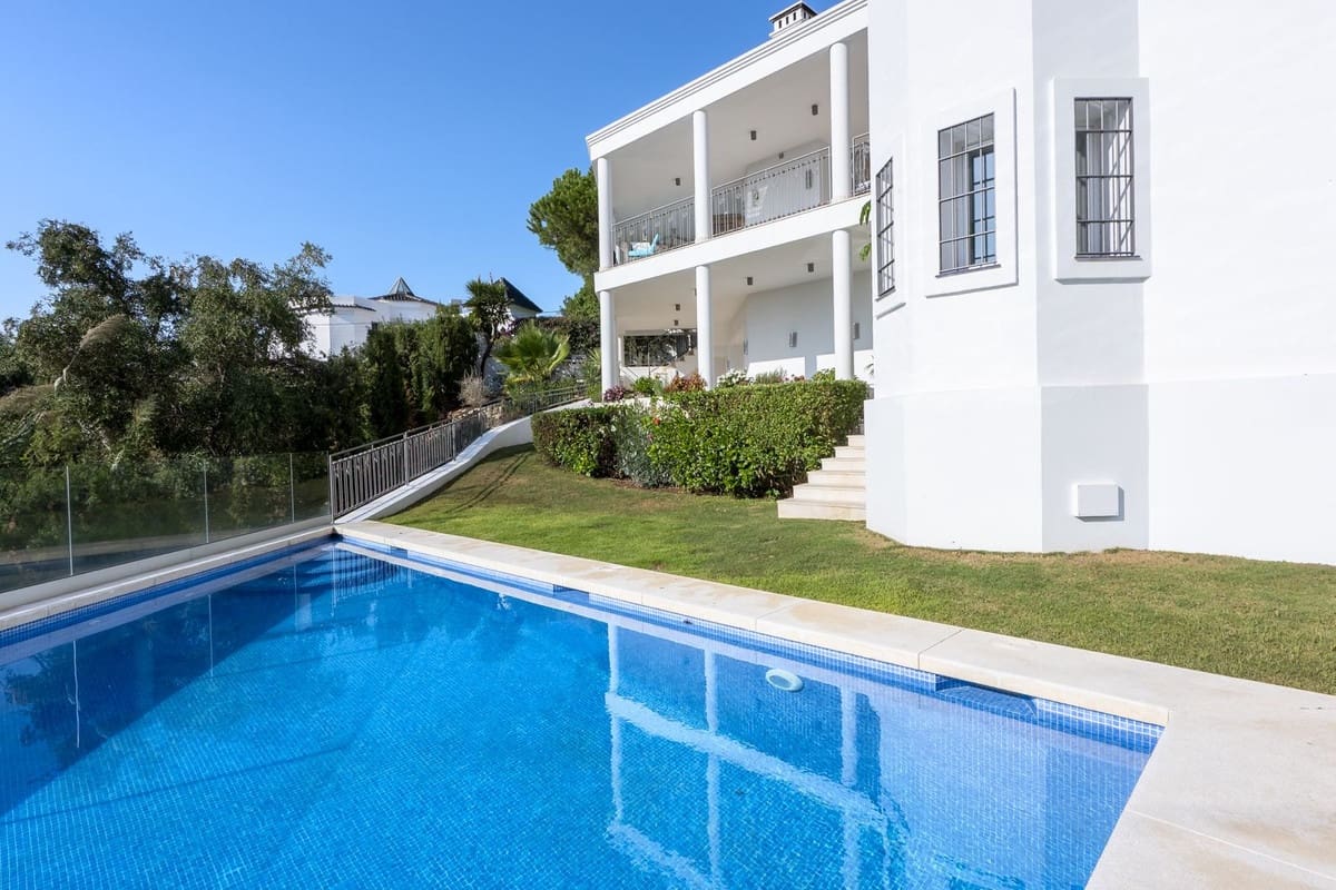 5 Zimmer Villa zu verkaufen in Marbella mit Pool Garage - 3.100.000 € (Ref: 10125636)