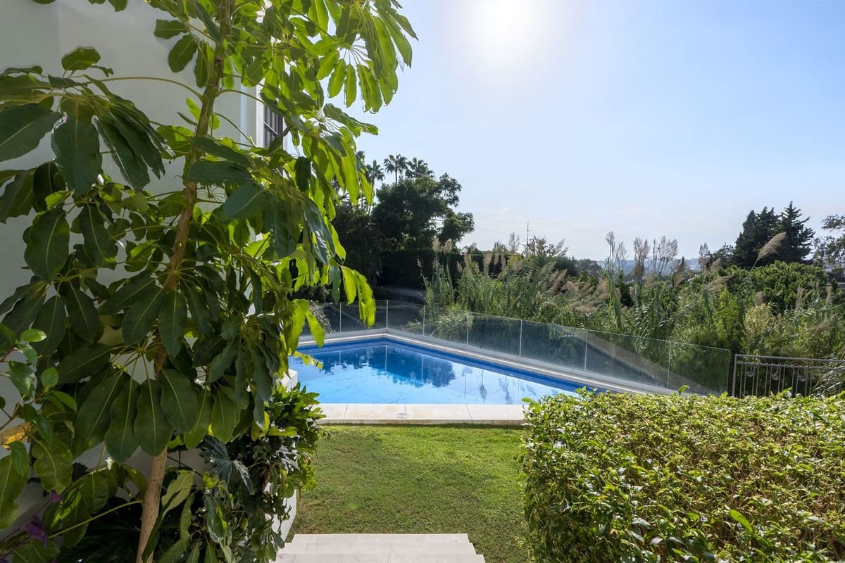 5 Zimmer Villa zu verkaufen in Marbella mit Pool Garage - 3.100.000 € (Ref: 10125636)