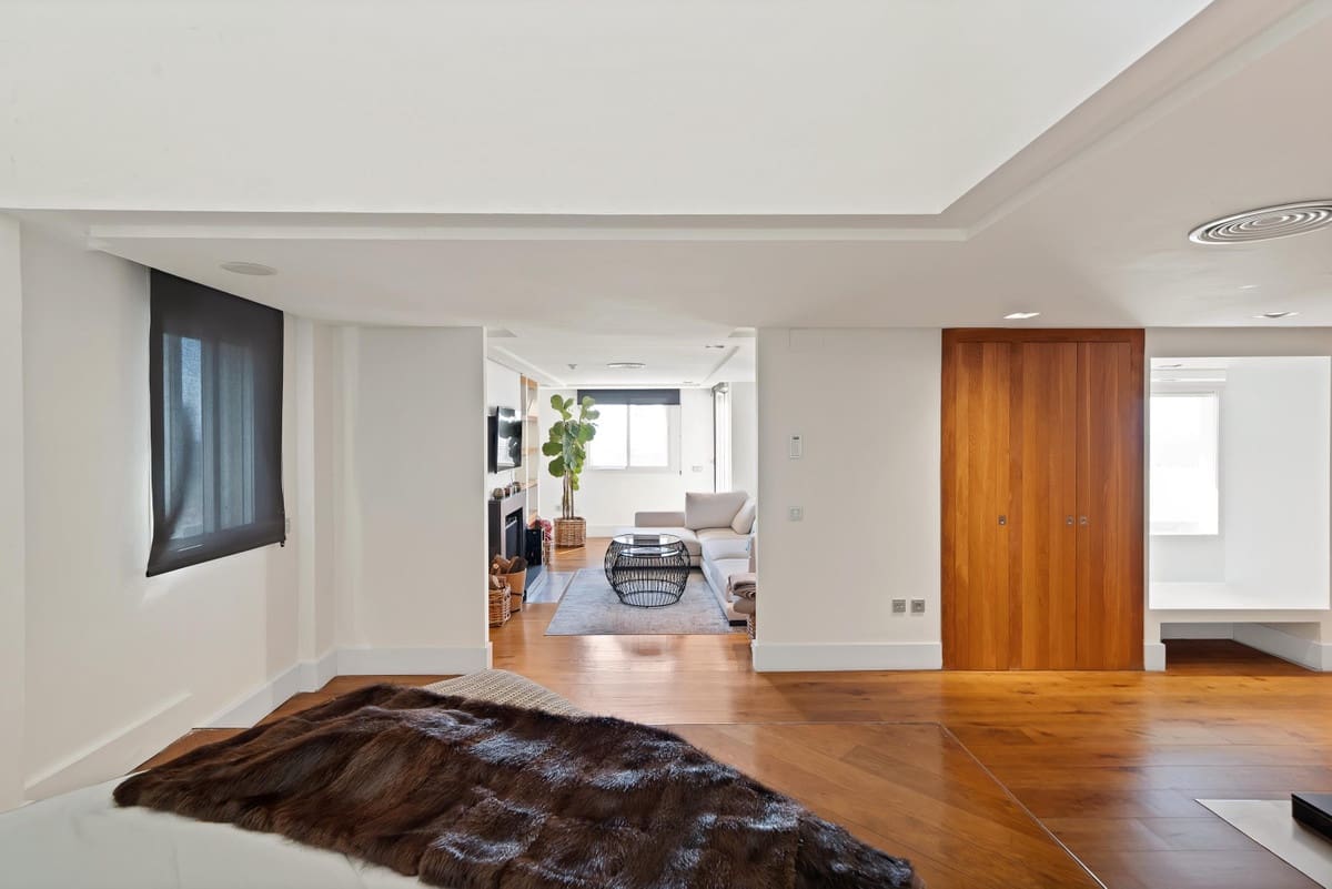 3 Zimmer Apartment zu verkaufen in Marbella mit Pool Garage - 2.190.000 € (Ref: 10125639)