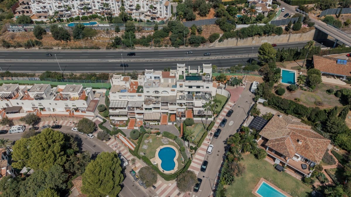 3 Zimmer Apartment zu verkaufen in Marbella mit Pool Garage - 2.190.000 € (Ref: 10125639)