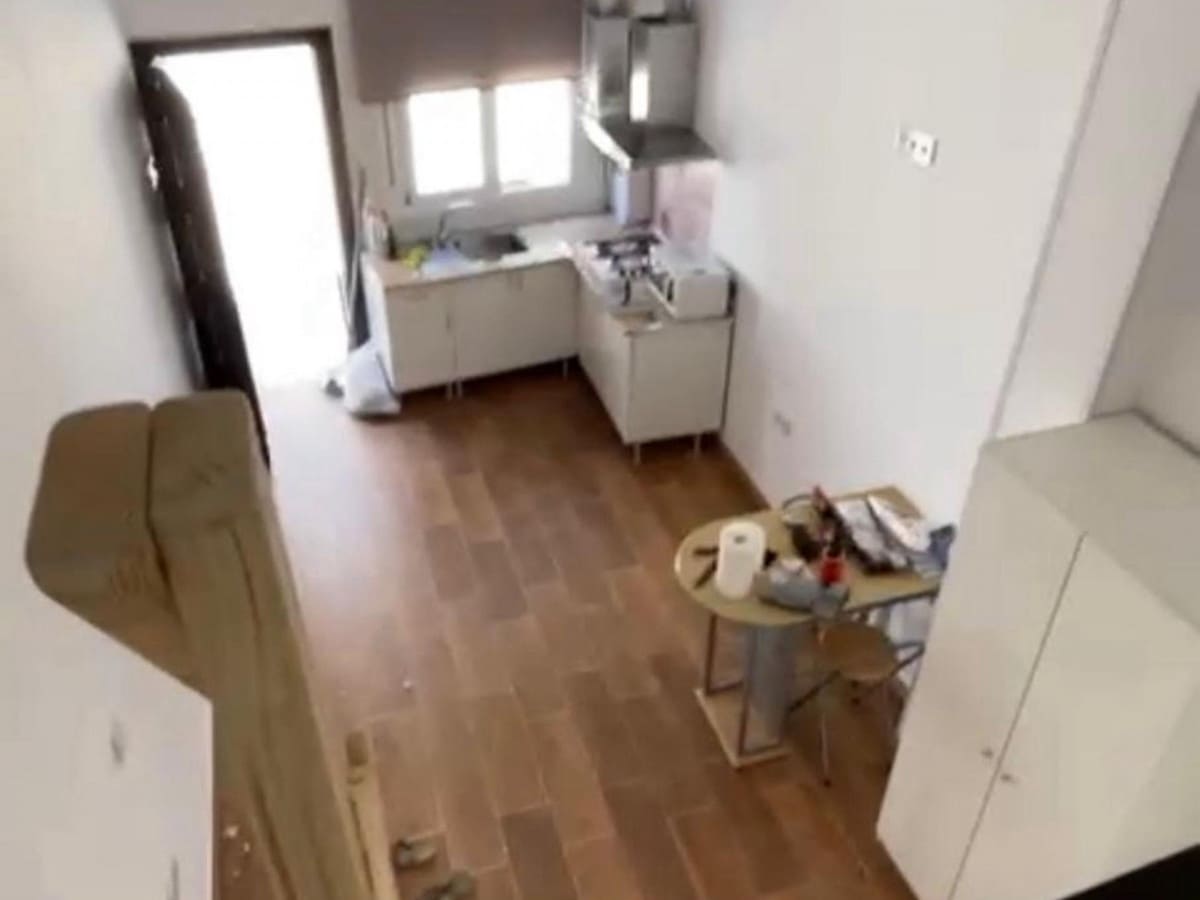 6 soveværelse Byhus til salg i Ojen med garage - € 650.000 (Ref: 10125640)