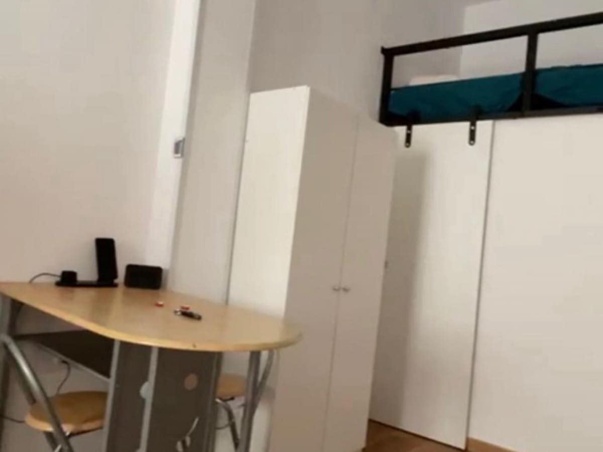 6 soveværelse Byhus til salg i Ojen med garage - € 650.000 (Ref: 10125640)