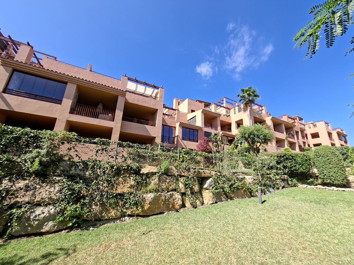 Apartamento de 2 habitaciones en Manilva en venta con piscina garaje - 325.000 € (Ref: 10125652)